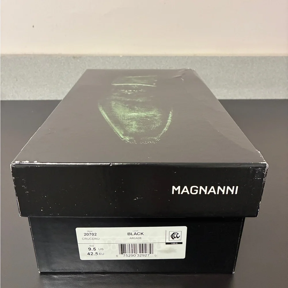 Magnanni Black Leather Oxford Dress Shoes